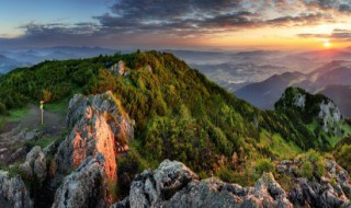 贵州自驾游必去十大景点（贵州自驾游必去十大景点地图）