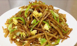 饼丝怎么炒好吃 菠菜炒饼丝怎么炒好吃