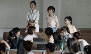 二十不惑三十而已是一个导演吗（二十不惑三十而已是一个导演吗）