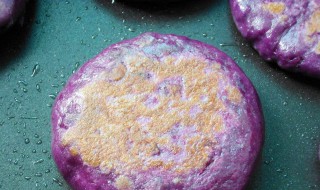 紫薯饼怎么做好吃又简单（糯米紫薯饼怎么做好吃又简单）