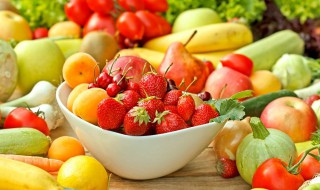 草莓和桃子营养价值 草莓和桃子营养价值对比