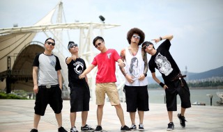 左右乐队介绍（左右乐队演出）