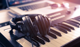 你把我灌醉歌词范文 你把我灌醉的歌词