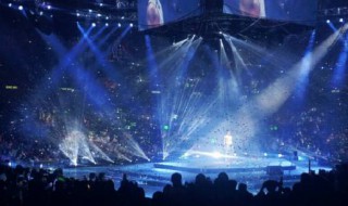 平凡之路歌词是什么意思（平凡之路歌词是什么意思）