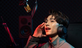 短发歌词梁咏琪（梁咏琪的经典歌曲短发歌词）