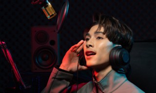 忽然歌词（忽然之间歌词）