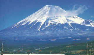 谁能凭爱意要富士山私有啥意思（谁能凭爱意要富士山私有歌词是什么意思）