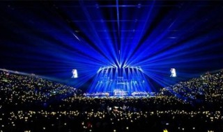 歌词是你还在这里吗 歌词是你还在这里吗是什么歌