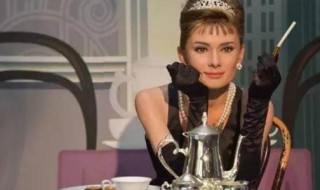 蒂凡尼的早餐讲的什么 蒂凡尼的早餐原著