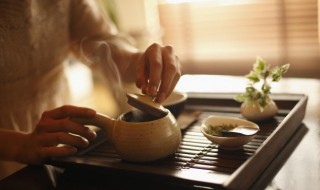 过日子的经典句子（过日子的经典句子图片带字）