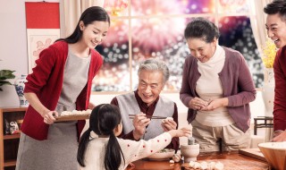 春节特色美食（春节特色美食手抄报内容汤圆）