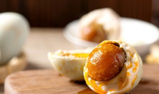 腌鸭蛋怎么做如何做好吃 腌鸭蛋的方法和步骤