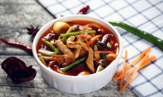 鱼香肉丝是什么材料做的（鱼香肉丝是什么材料做的呢）