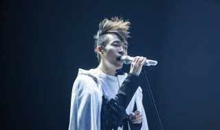 苏打绿主唱名字 苏打绿主唱名字怎么读