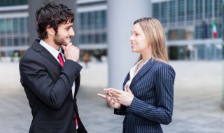 与人沟通的三个技巧 与人沟通有哪些技巧