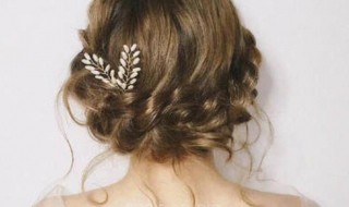 形容美发朋友圈的文案（形容美发朋友圈的文案句子）