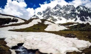 沟渠里的积雪化得快的一面是哪面 沟渠里的积雪化得快的一面是哪面化得慢的一面是哪面