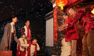 春节自己编祝福 自编一条春节祝福短信