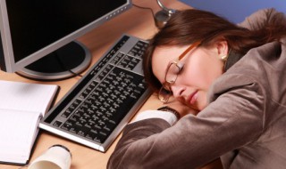 梦见穿红裙子是什么意思 女人梦见自己穿红衣服是什么预兆