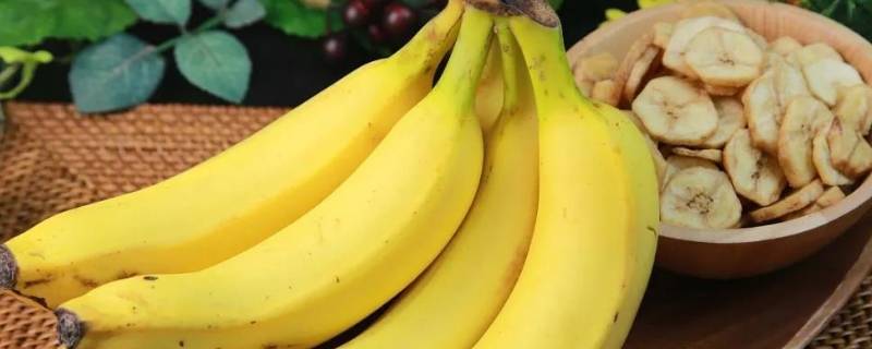 香蕉变软呈现半透明是为什么（香蕉里面变成透明的软的能吃吗）