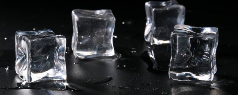 如何冻出透明的冰块（怎么才能冻出透明的冰块）