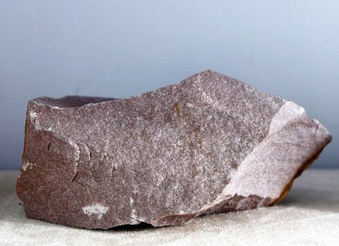 石英砂岩广泛用途大揭秘 石英和砂岩