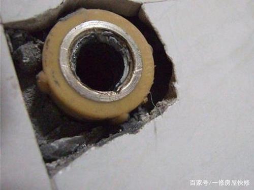 水管断了半截怎么弄出来得 水管断了怎么堵住水 水管断了怎么快速处理