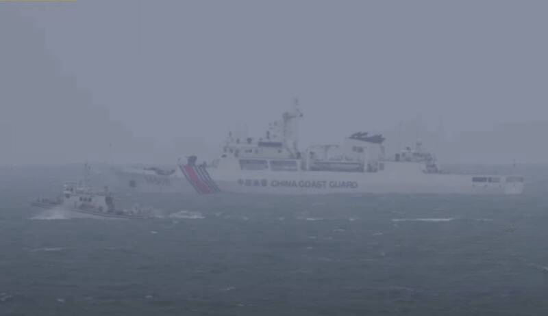 台海巡艇被目击与大陆海警船“并行”，岛内媒体炒作“无惧紧跟”，网友：还吹牛？